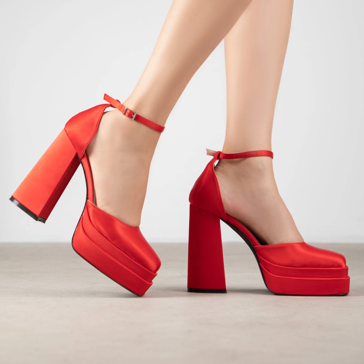 RAID Aamira Platform Heel In Red - Image 4