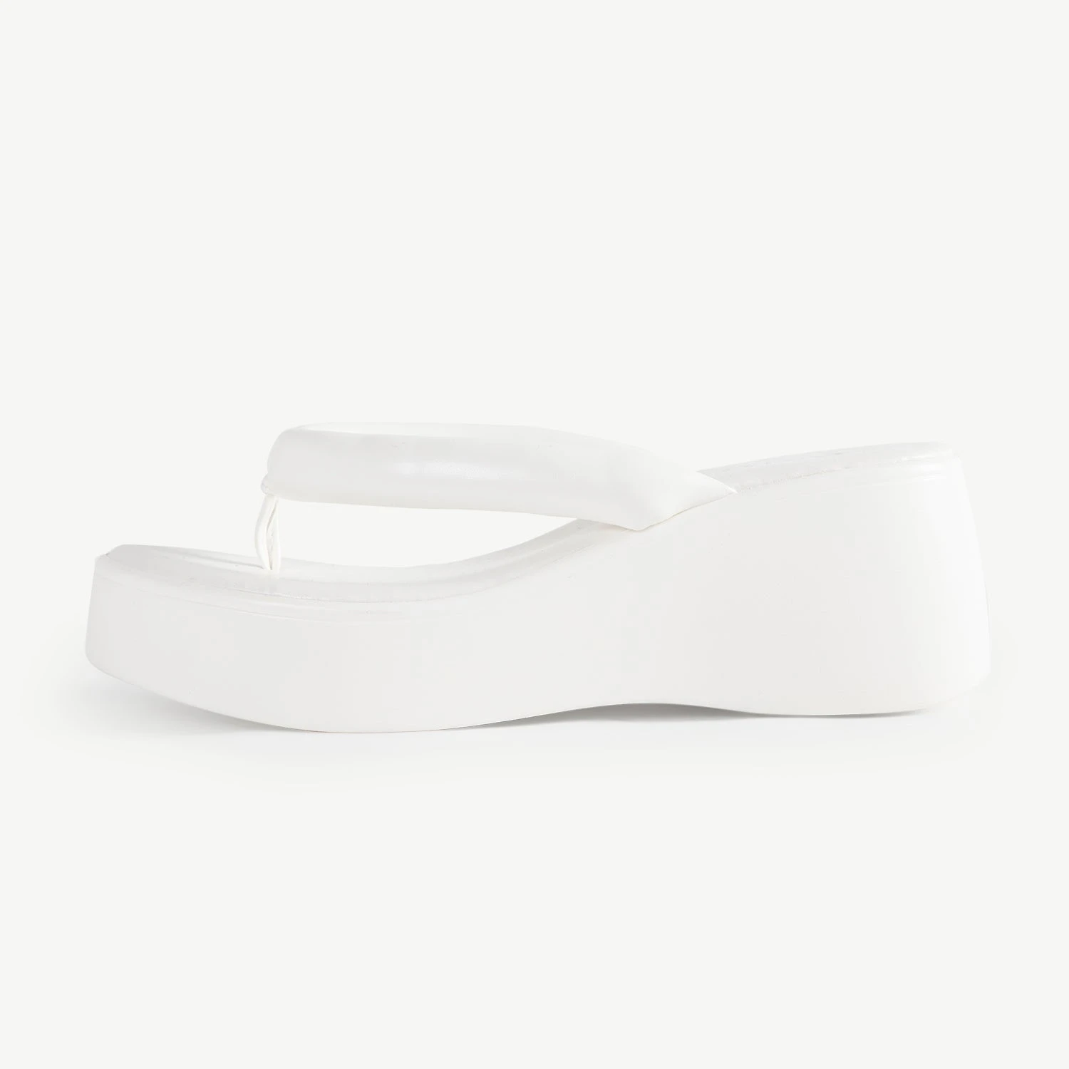 RAID Aaria Chunky Platform Sandals In White - Image 5
