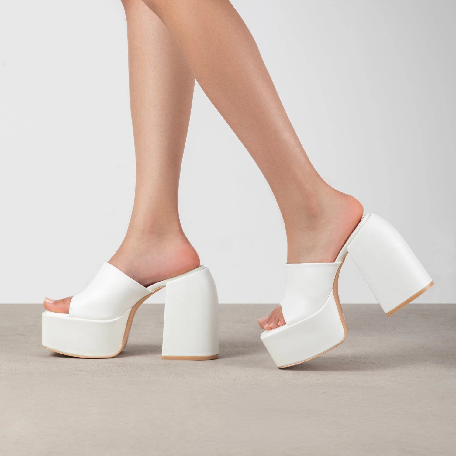 RAID Bina Platform Heeled Mule In White - Image 4