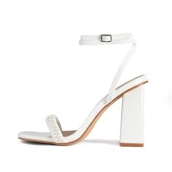 RAID Ginny Block Heels In White