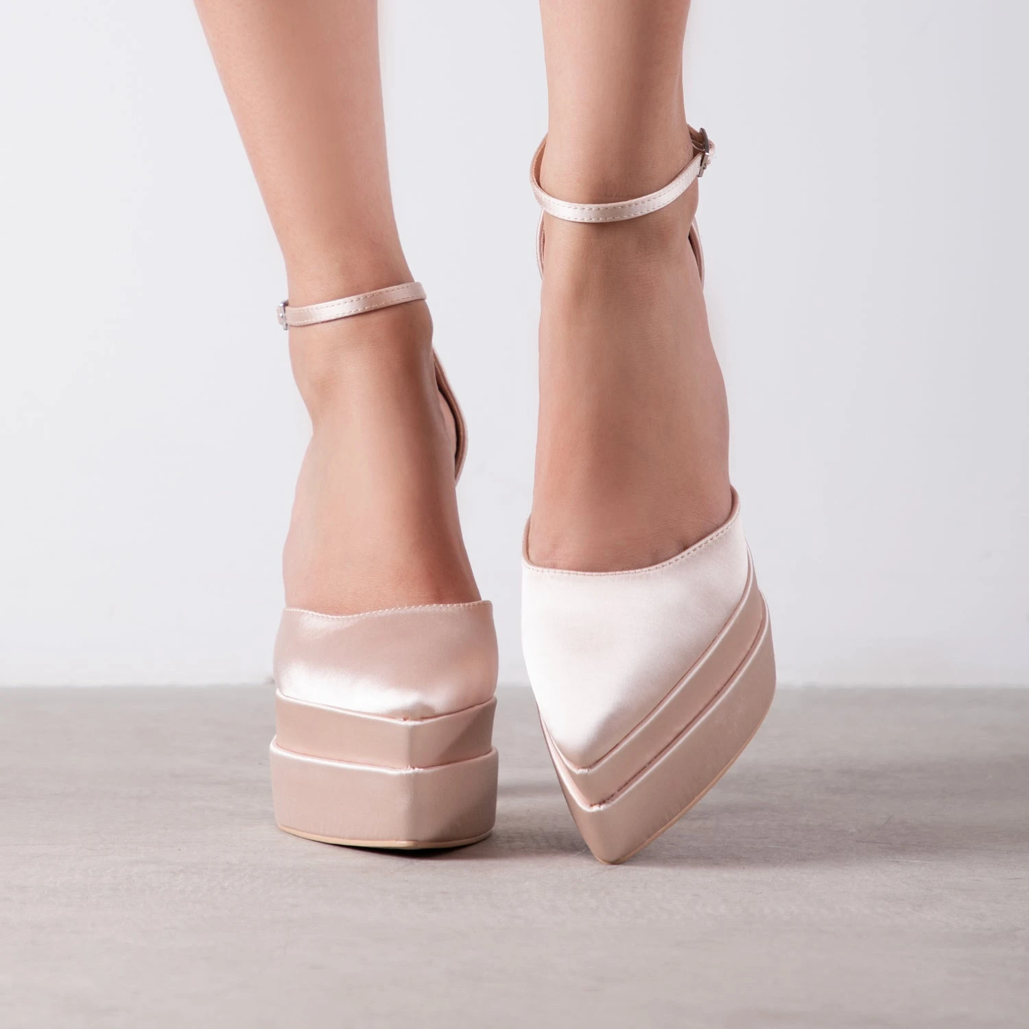 RAID Lavender Platform Heel In Nude - Image 3