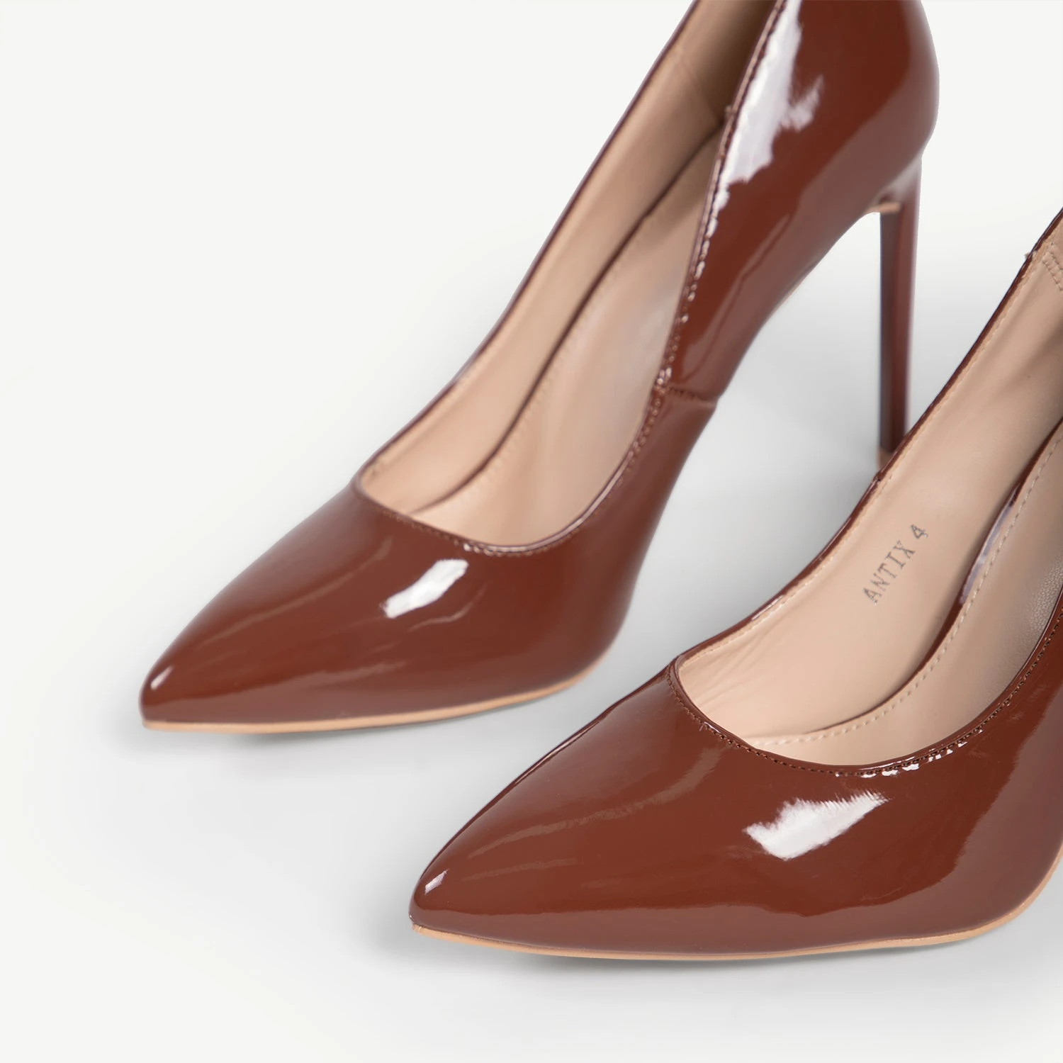 RAID Antix Wide Fit Court Heel In Brown - Image 4