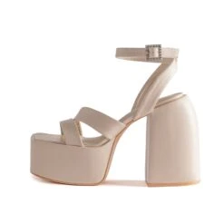 RAID Zaina Platform Sandal In Nude