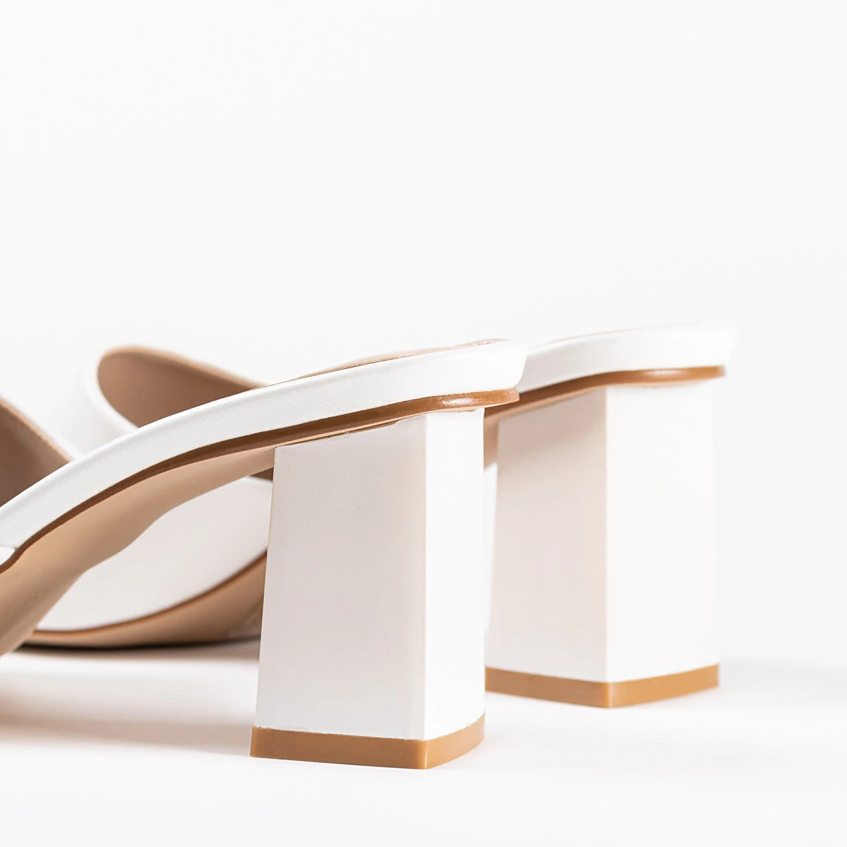 RAID Pia Heeled Mule In White - Image 2