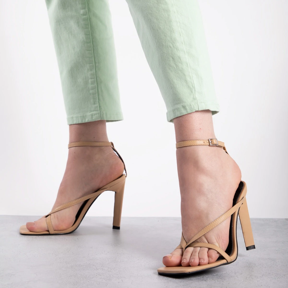RAID Sabelle Strappy Heel In Nude - Image 4